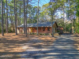141 Steve Basnight Rd, Manteo, NC 27954