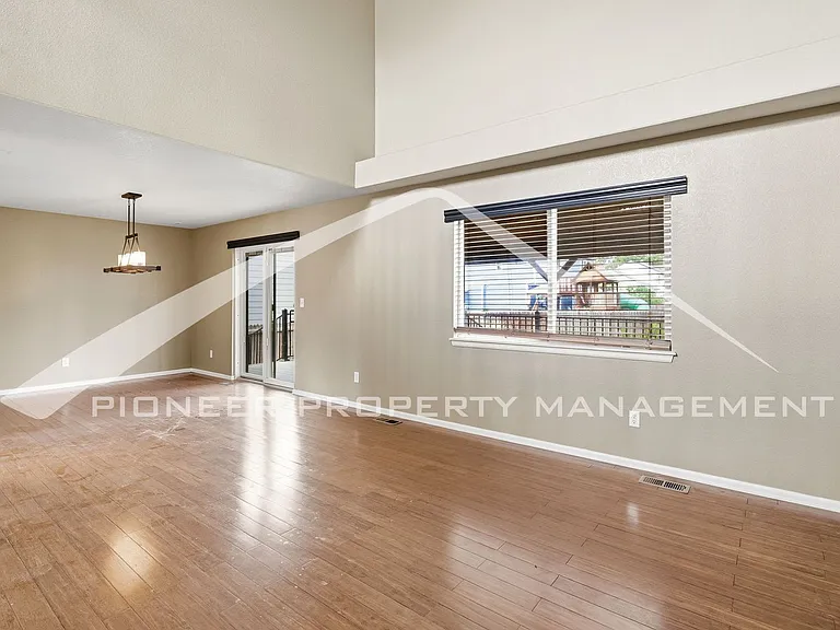 2309 Flagstaff Dr — Photo 6