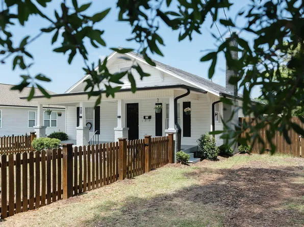 706 S Magnolia Ave, Dunn, NC 28334