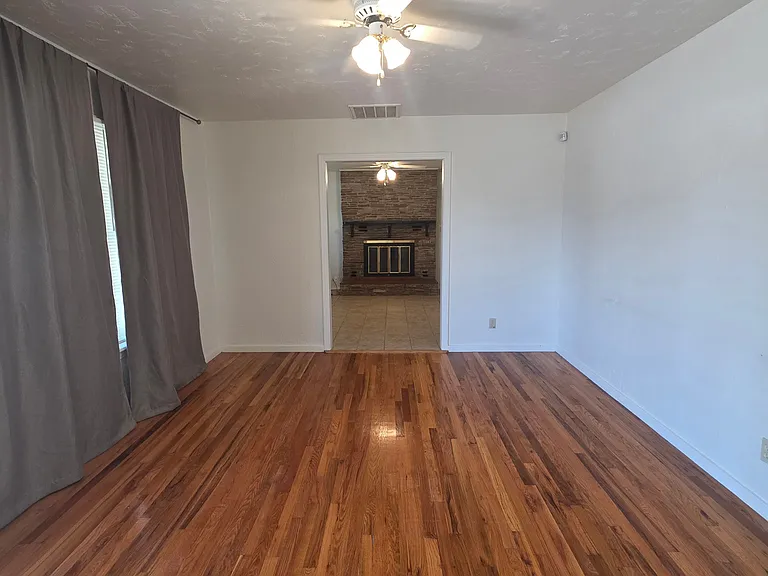 917 S 6th St — Photo 3