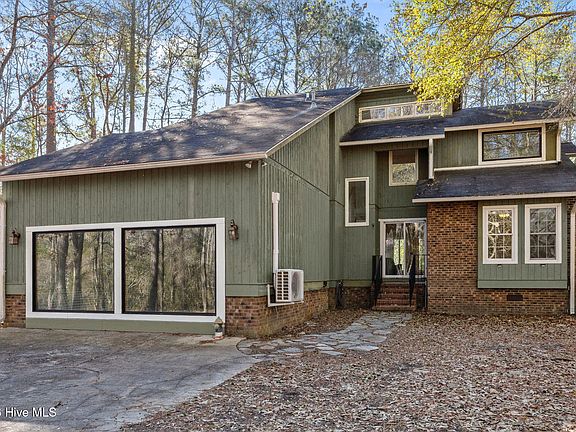 2nd image of 213 Cherry Branch Drive