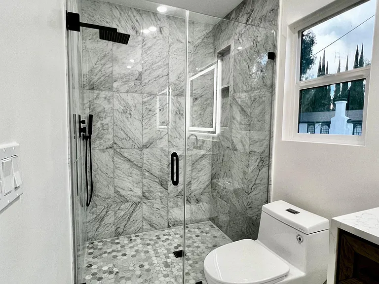 21360 Avenue San Luis — Photo 11
