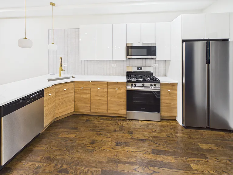 2350 S Leavitt St #1F — Photo 6