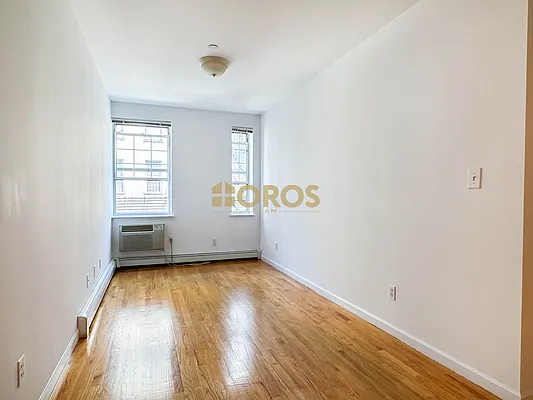 Rented by City Connections Realty | media 12