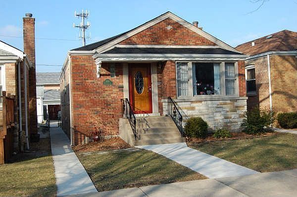 1st image of 11148 S Maplewood Ave