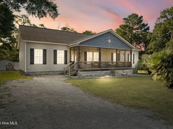 1686 Crane Road SW, Ocean Isle Beach, NC 28469
