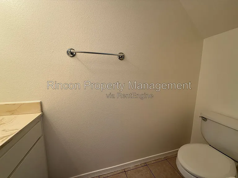 263 S Ventura Rd #270 — Photo 8