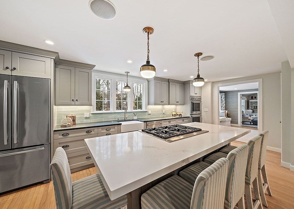 10 Kings Rd, Canton, MA 02021 Zillow