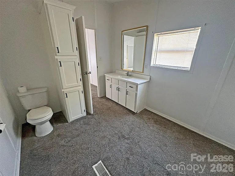 1844 Drew Dr — Photo 24