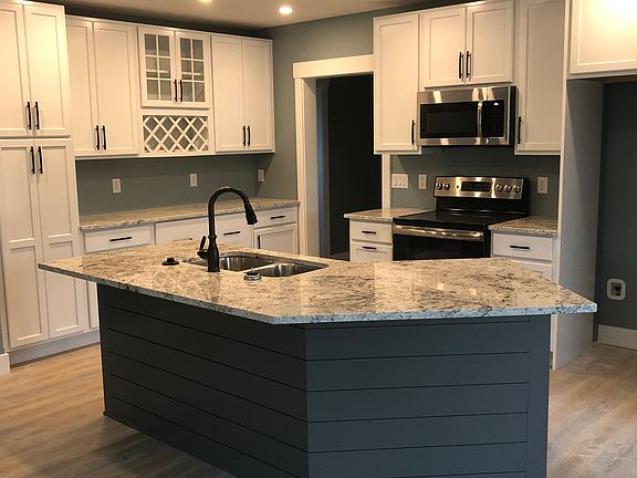 4th image of 416 Cayman Cir