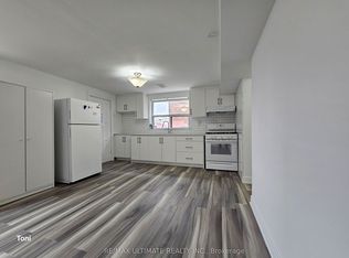 55 Gotham Ct #4, Toronto, ON M6M 2N9