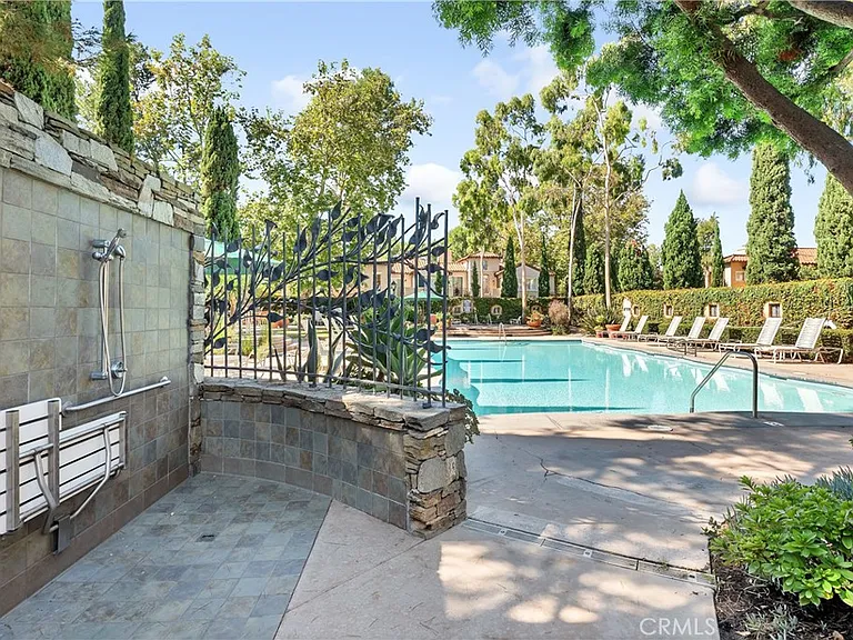 1 Savona Ct — Photo 24