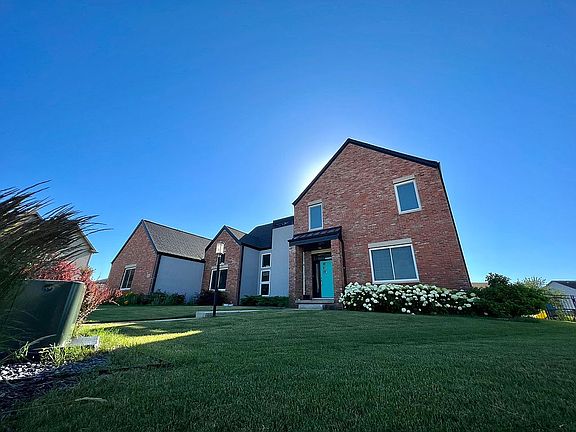 3rd image of 11303 N Onyx Ln