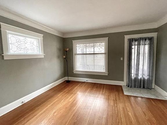3rd image of 1288 W 104th St