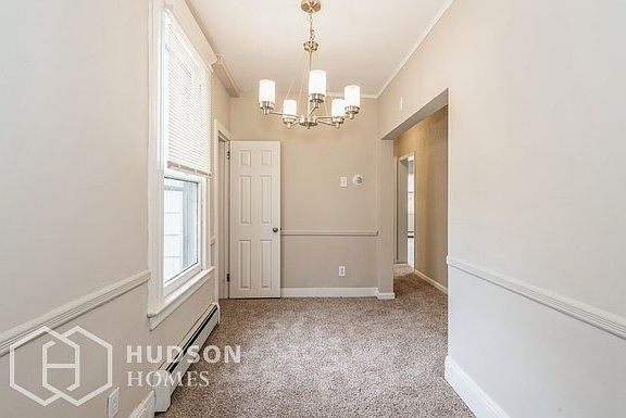 4th image of 33 Elmwood Ave Floor 1