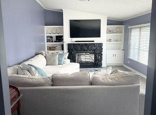 156 Fontainbleau Dr, Rochester Hills, MI 48307