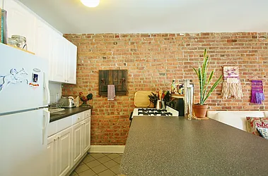 Rented by R New York