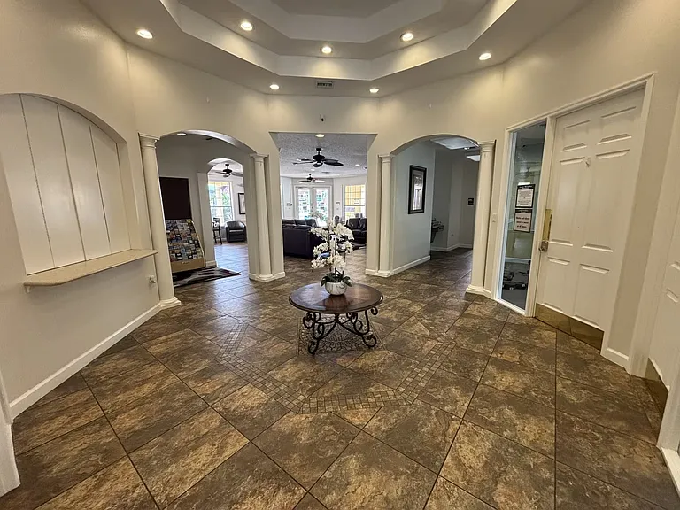 1037 Park Ridge Cir — Photo 10