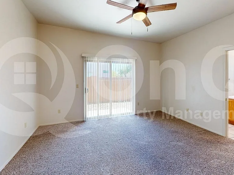 8142 N Peppersauce Dr — Photo 9