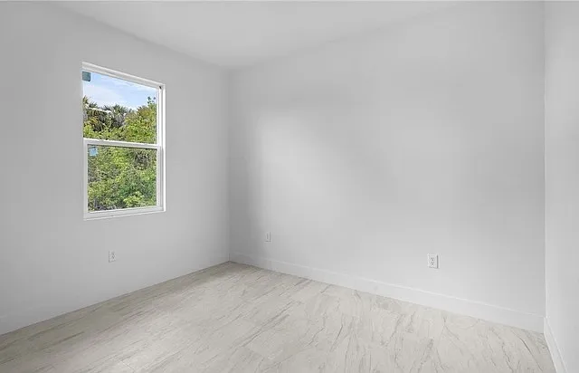 937 Jaguar Blvd — Photo 14