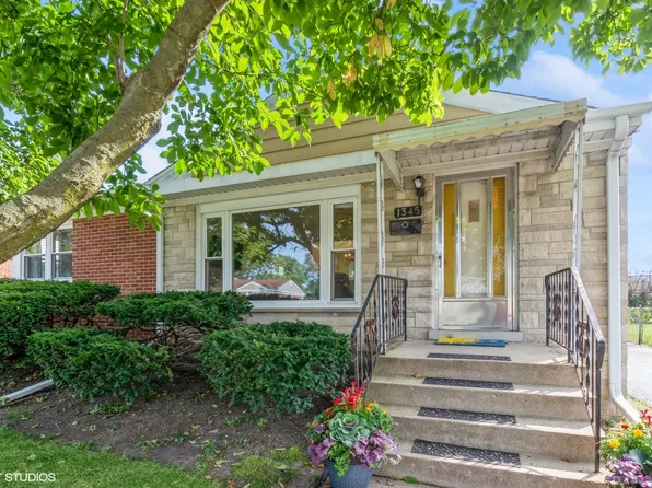 1345 S 6th Ave, Des Plaines, IL 60018
