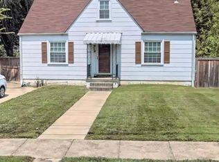 919 18th St S, Arlington, VA 22202