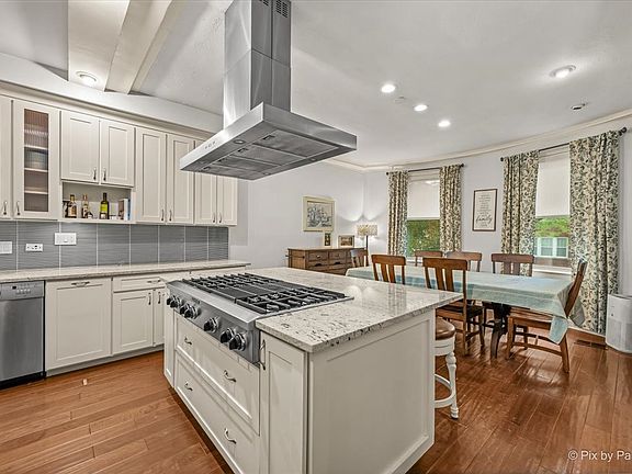 3rd image of 7712 N Ashland Ave APT 1