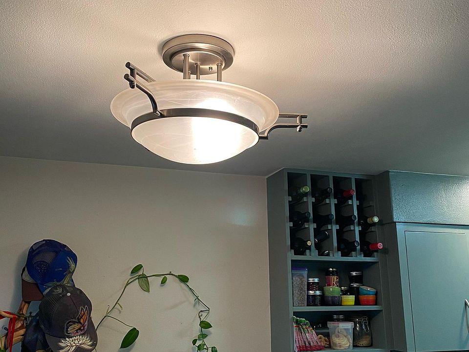 Built-in wine rack