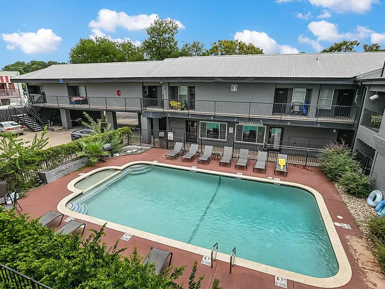 2020 S Congress Ave #1215 — Photo 12