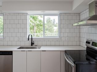 Marigold, Portland, OR 97219