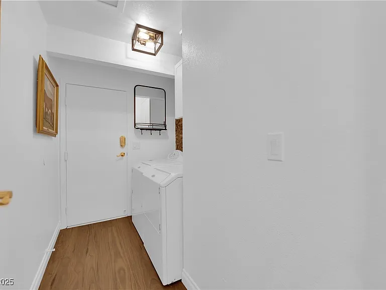 148 Triberg Ct — Photo 22