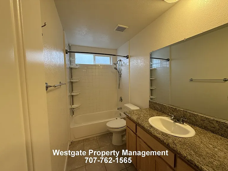 418-420 422 Upham St #418A — Photo 10