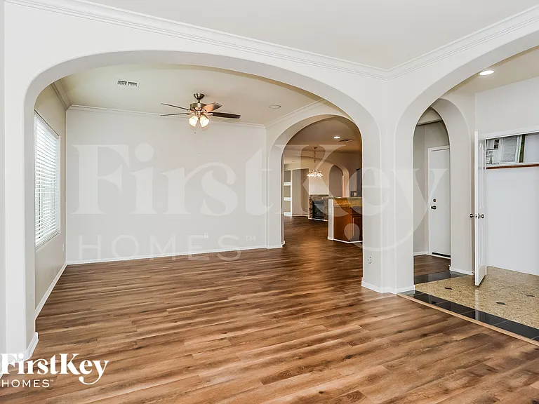 10769 E Marigold Ct — Photo 5