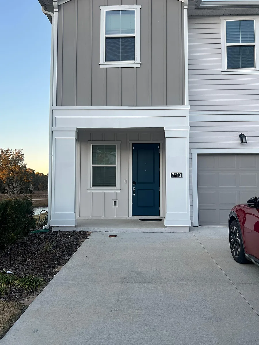 Building Photo - 7613 Stone Creek Trl
