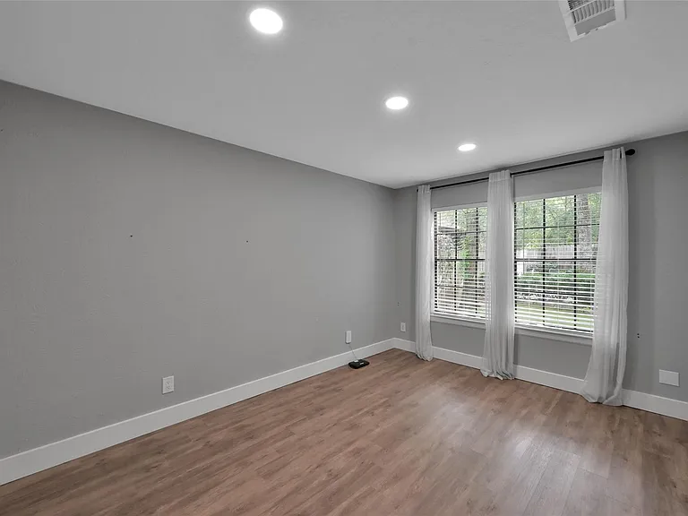 14 E Wandering Oak Dr — Photo 22