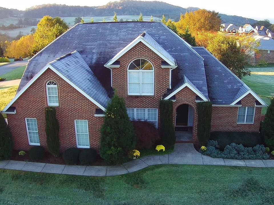 All Brick 1-1/2 story home