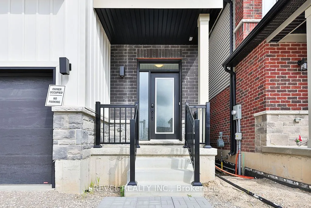 4 bed, $2,900 — Photo 4