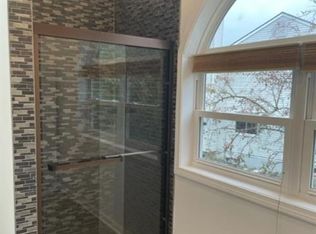 1 Alicia Ln #1A, Middletown, CT 06457