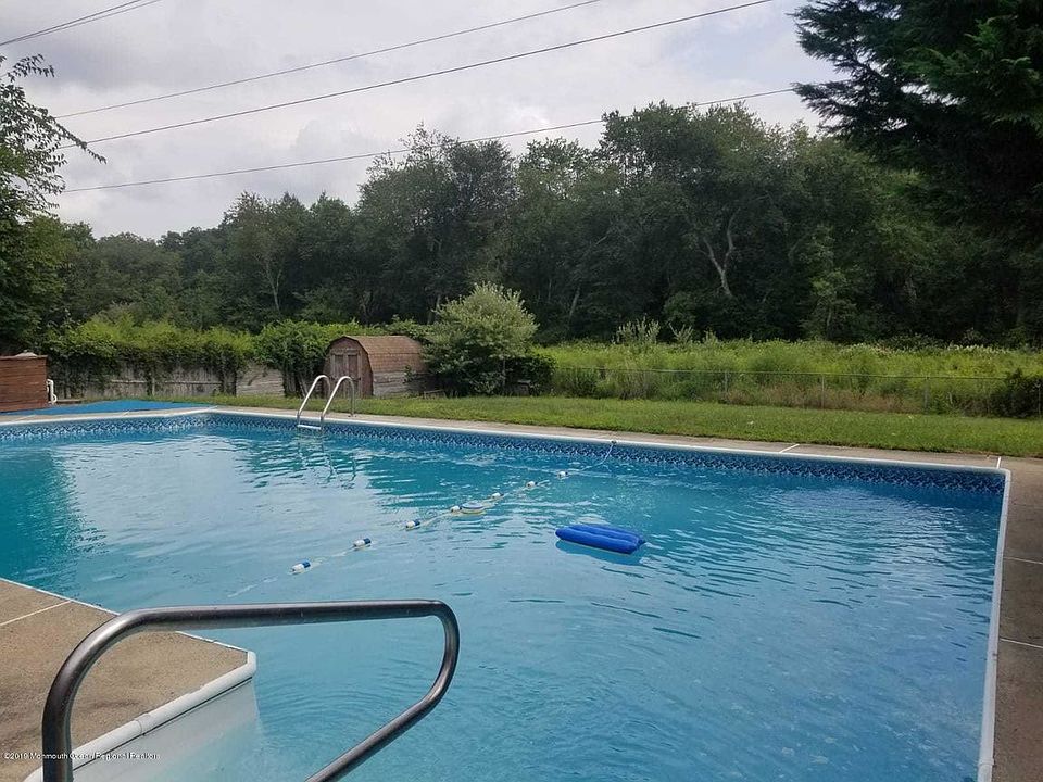 2nd image of 1671 Hidden Ln