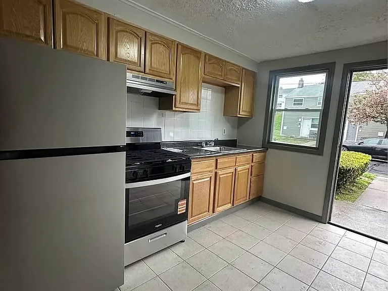 350 Lasalle St #425 — Photo 3