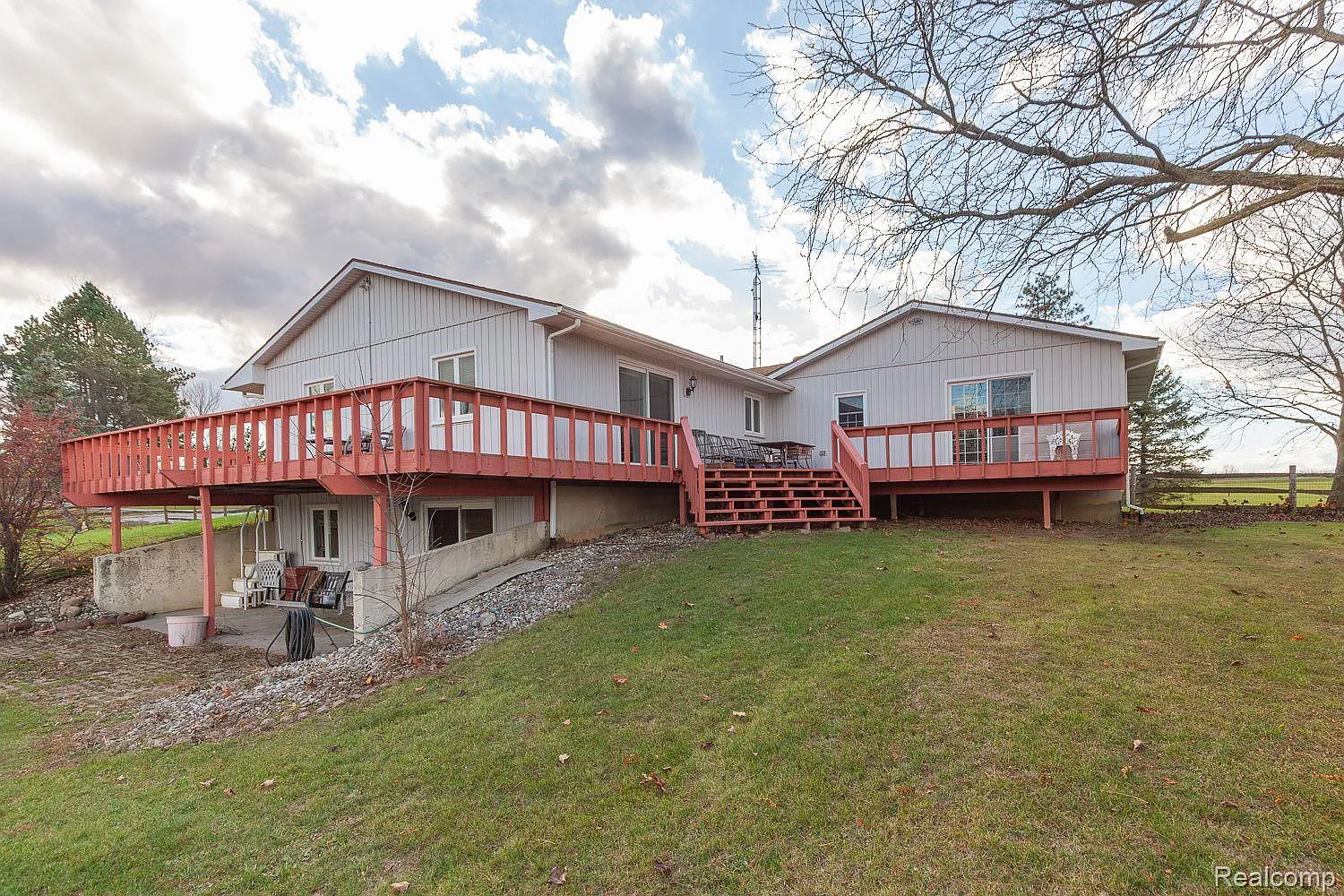 4980 Nirvana Dr photo 1