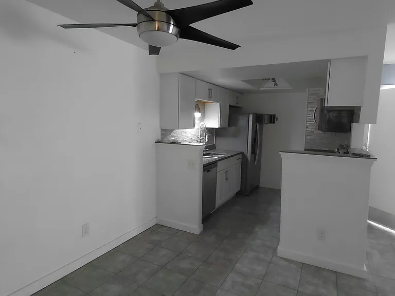 14433 Jewell Ave — Photo 25