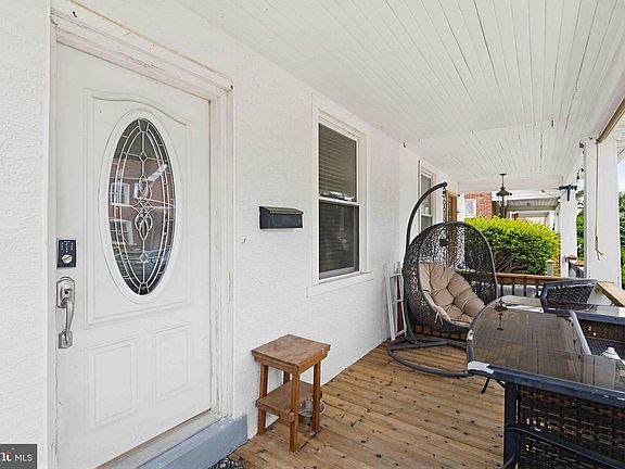 5th image of 421 Derstine Ave