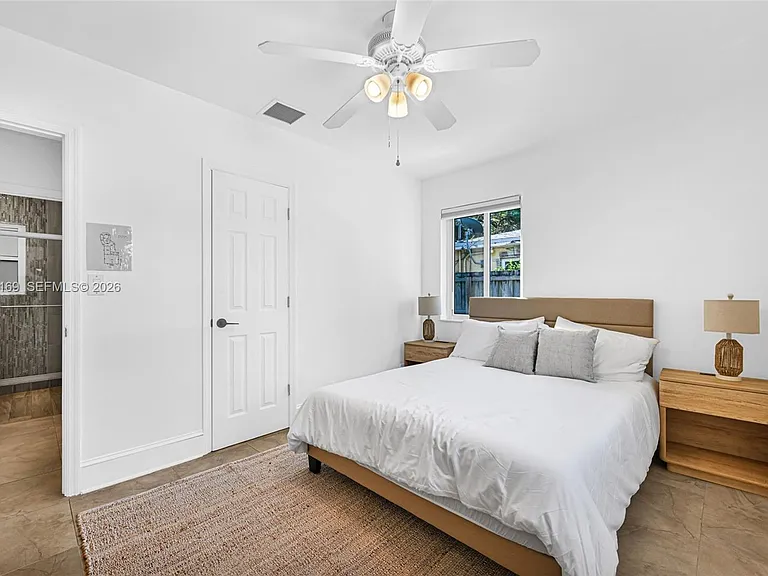 1328 N Andrews Ave — Photo 16