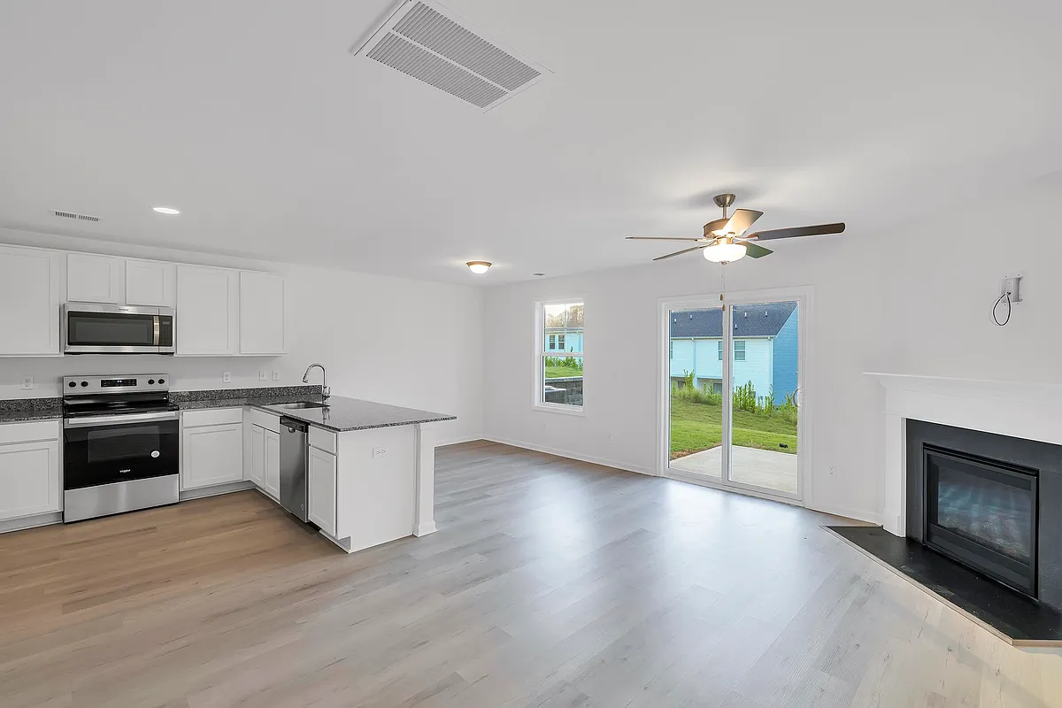 Building Photo - 5047 Sunnycreek Dr
