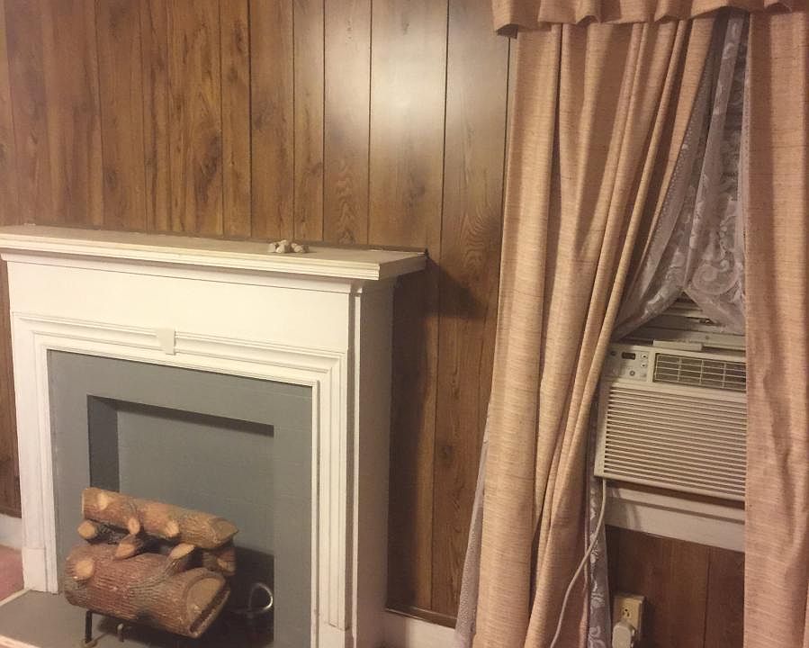 1st image of 2501 S Shartel Ave