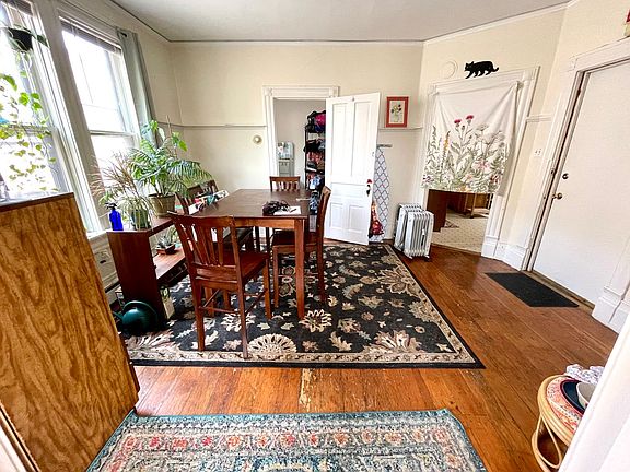 3rd image of 808 E Clarke St #810UF