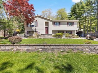 22 Milsom Dr, New City, NY 10956