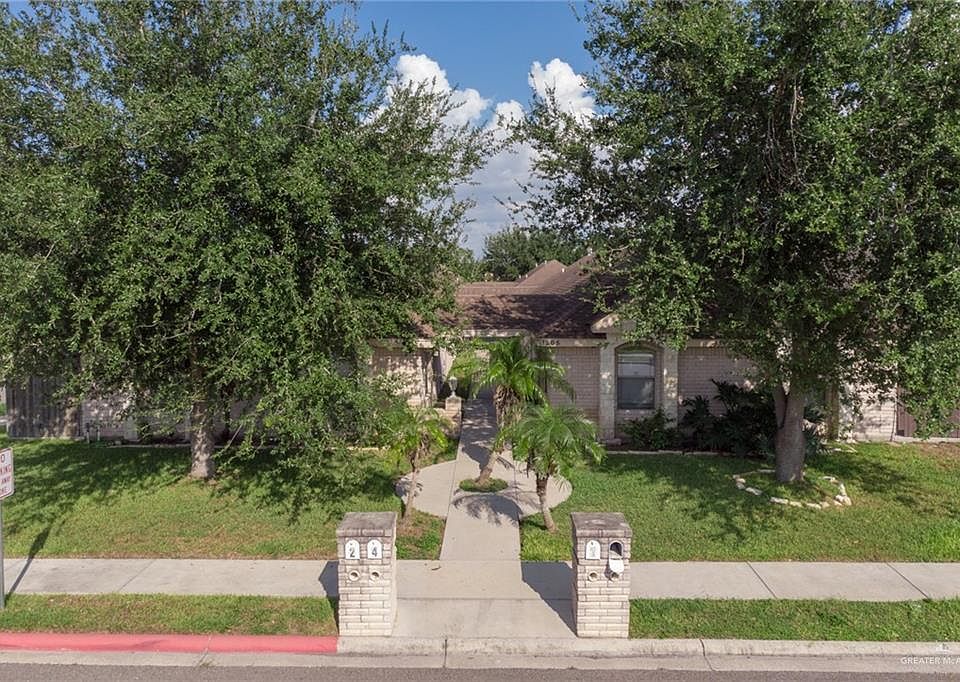 1st image of 1205 S Diplomat Dr