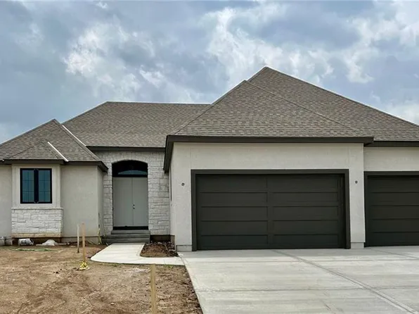 10313 W 151st Pl, Overland Park, KS 66221